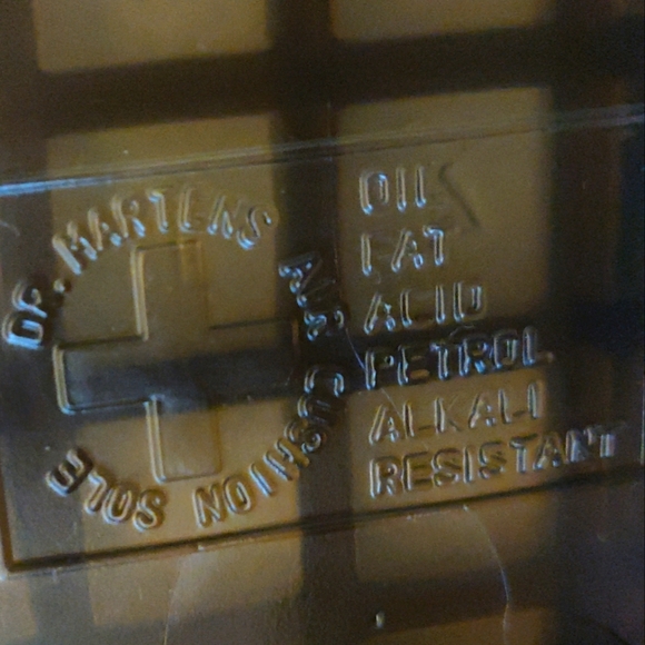 Dr. Martens 1460 8-Eye Serena Boot - Saddle Tan. Size 6 - Picture 15 of 15